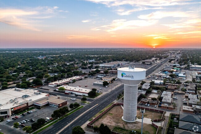 Caprock is surrounded by essential amenities, including shopping and dinning just minutes away.