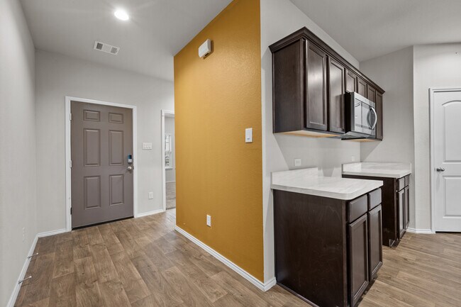 20811 Olive Leaf St, New Caney, TX 77357 - photo 4