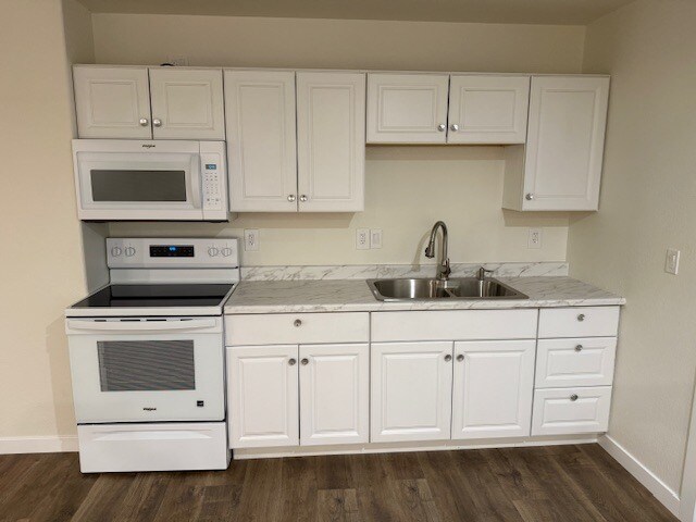 New kitchen and appliances