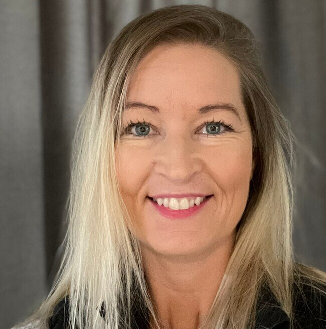 Carrie Davis