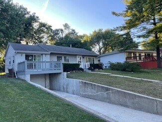33240 N Greentree Rd, Grayslake, IL 60030