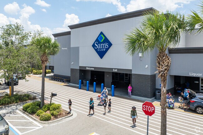Sam's Club is one of the many stores near the Belmont area.