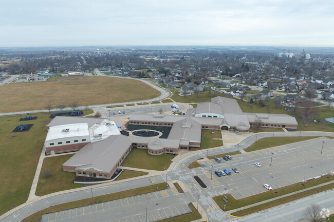 A view of the Manteno Elementary School buildings from the street.