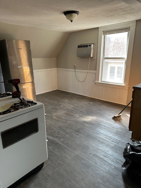 89 Wood St Unit 3, Waterbury, CT 06704