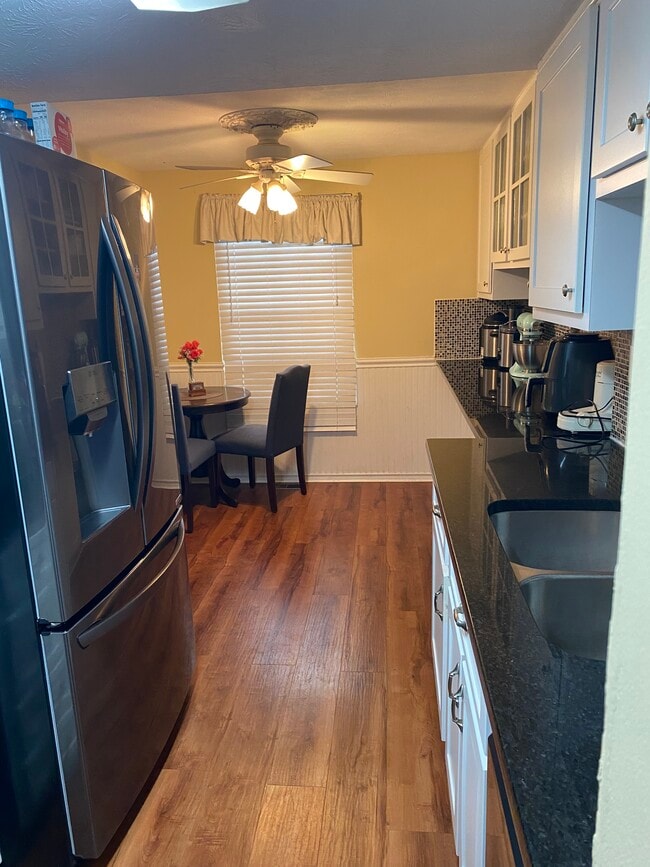 10939 Barrington Ct unit 39, Cincinnati, OH 45242 - photo 2