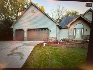 19155 Hi View Dr, Brookfield, WI 53045