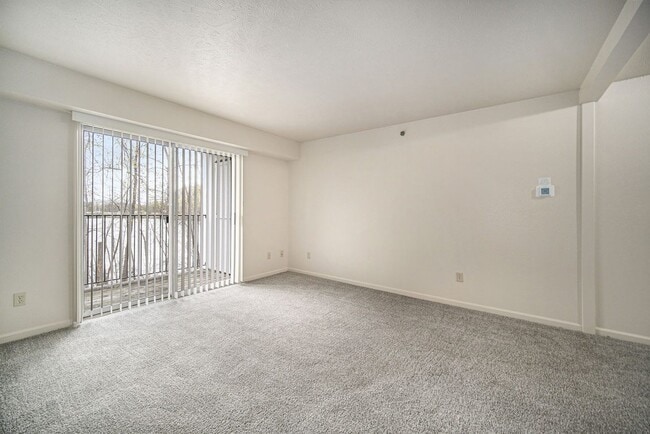 Canal 2 Apartments, Lansing, MI 48917 - photo 6