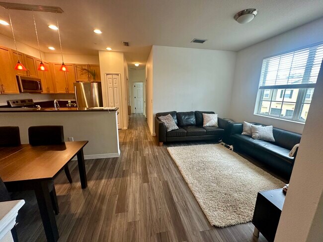 7939 Limestone Ln, Sarasota, FL 34233 - photo 2