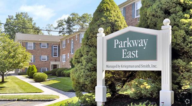 Parkway East, Caldwell, NJ 07006 - photo 1