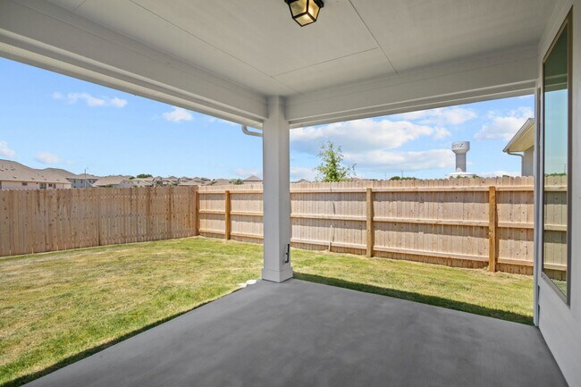 10281 Bartenheim Dr, Schertz, TX 78154 - photo 5