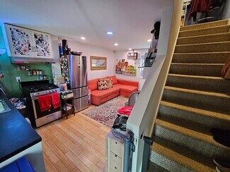7 Cheever Ct Unit 7, Boston, MA 02128