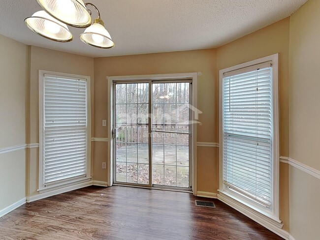 1728 Victoria Way NW, Kennesaw, GA 30152 - photo 4