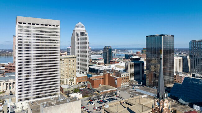 Downtown Louisville is only 10 miles from Thornhill.