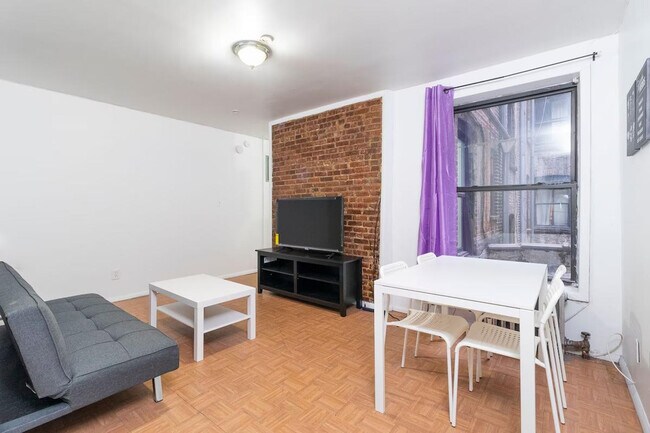 155 E 92nd St unit ID1032050P, New York, NY 10128 - photo 2