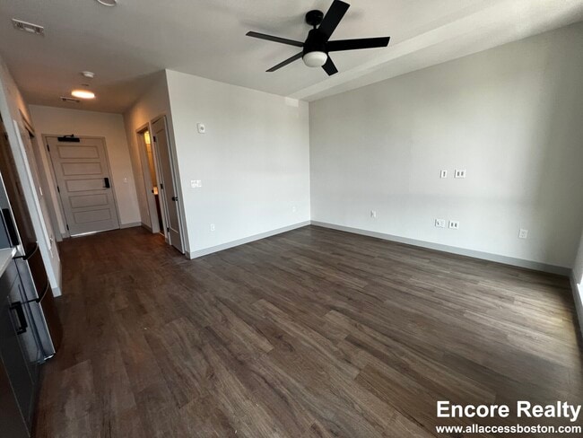 80 Rugg Rd unit UVW, Allston, MA 02134 - photo 4