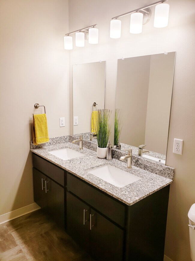 The Current, Eau Claire, WI 54703 - photo 7