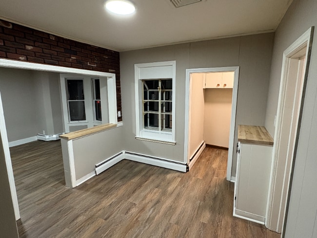 75 Whiting St unit Floor 2, New Britain, CT 06051 - photo 4