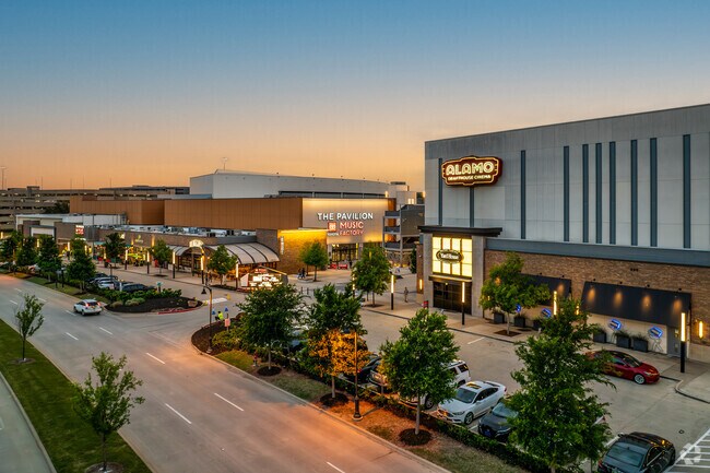 When you think of Los Colinas & entertainment Toyota Music Factory is the go to spot.