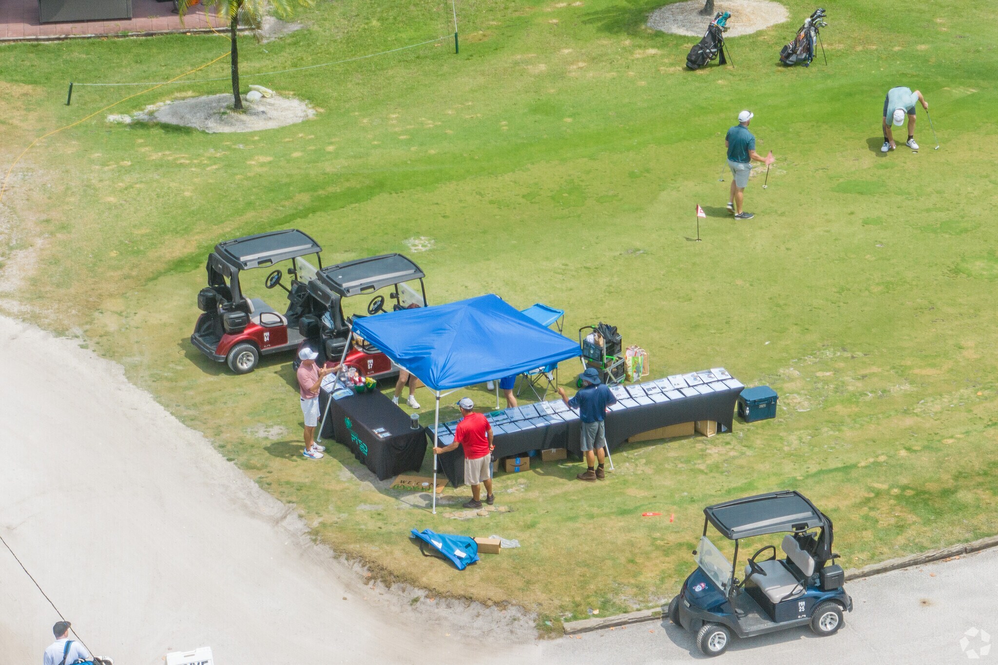 Embracing the outdoors with a golf getaway in Palm Beach National Neighborhood.