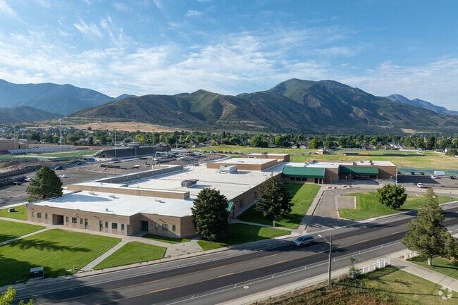 Payson Junior High School is located in the Payson neighborhood.