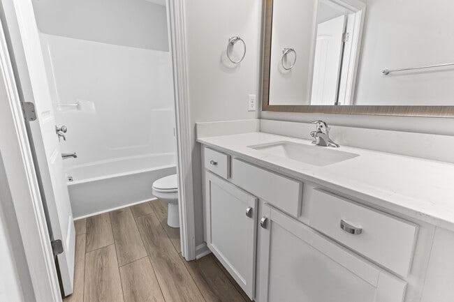 2 Dunnoman Dr unit 36497309, Savannah, GA 31419 - photo 7