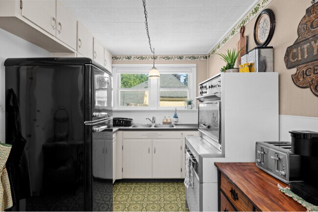 208 N 8th St unit A, Coeur D'Alene, ID 83814 - photo 7