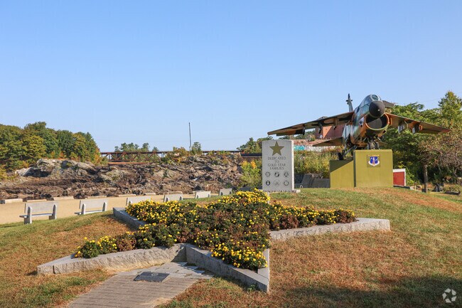 Lewiston has several monuments, including the USS Maine and Price of Freedom monuments.