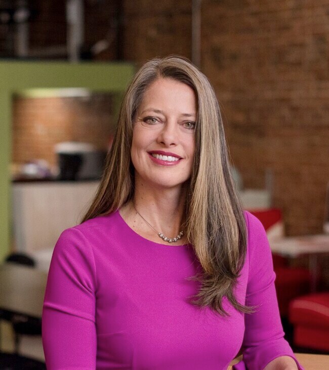 Christine Farkas