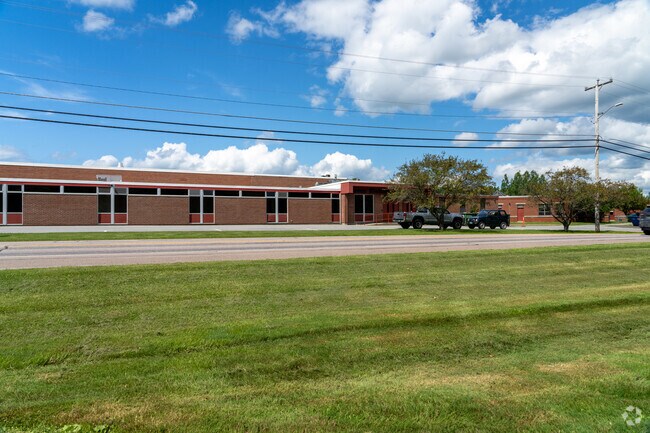 Essex Elementary School in Vermont is a public pre-kindergarten through grade 2 school for families in Essex.