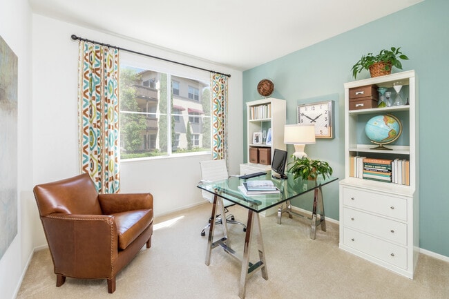 Solana Apartment Homes, Irvine, CA 92602 - photo 3