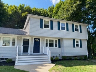 25 Neillian St, Bedford, MA 01730