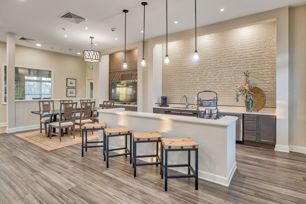 Kodak Crossing, Kodak, TN 37764 - photo 1