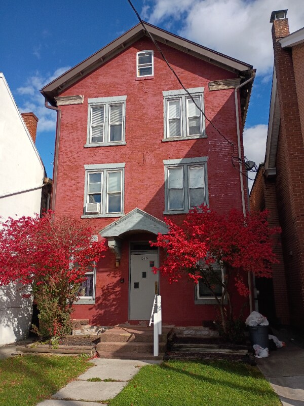 230 S 6th St Unit 6, Lebanon, PA 17042