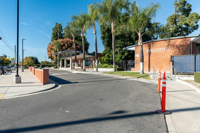 Maxwell Elementary School pickup lot entrance.
