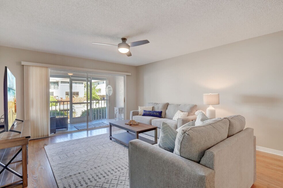 1501 Chesapeake Ave unit FL1-ID1296209P, Naples, FL 34102 - photo 1