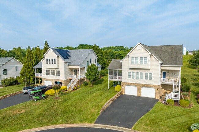 North Shore homes blend transitional architecture with energy-efficient features and landscaped suburban lots.