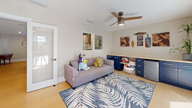 908 NE 5th Place, Cape Coral, FL 33909 - photo 2