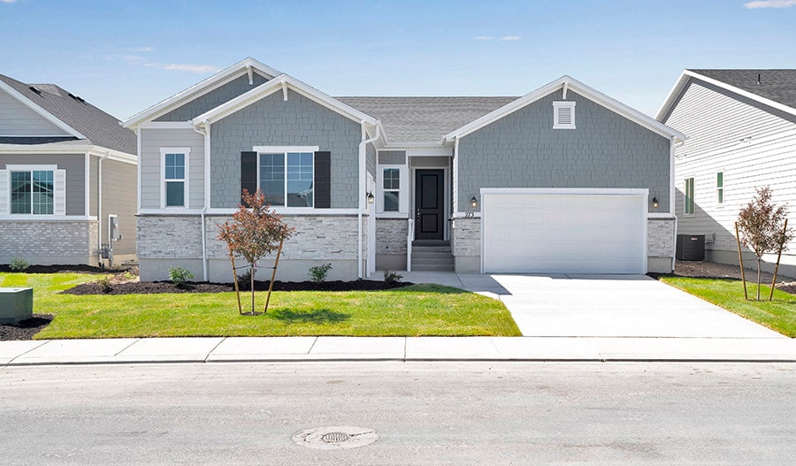 273 E Polaris Dr, Saratoga Springs, UT 84045 - photo 1