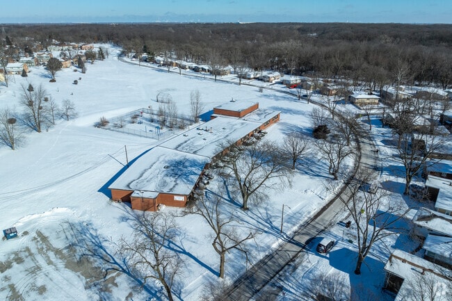 South Suburban Seventh-day Adventist Christian School has 27 students.v