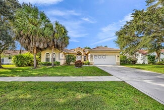 10555 Paso Fino Dr, Wellington, FL 33449