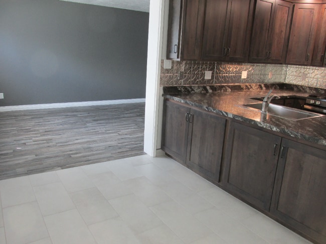 1913 16th Ave S, Great Falls, MT 59405 - photo 3