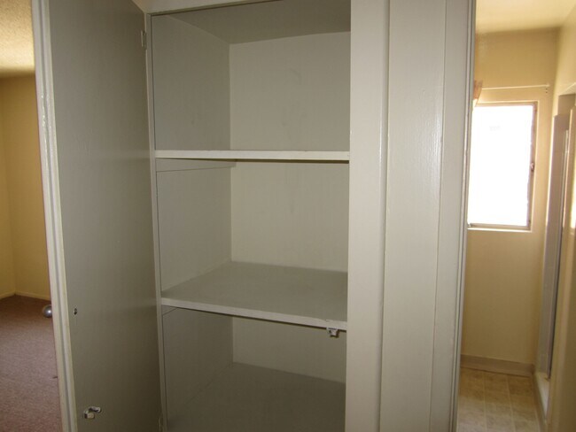 526 S St Andrews Place unit 27, Los Angeles, CA 90020 - photo 6