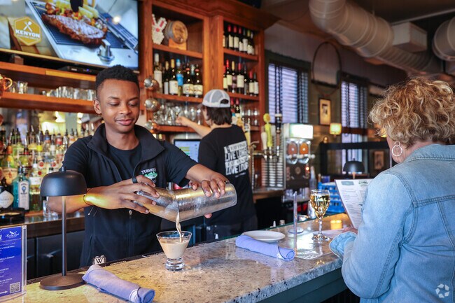 Turner’s Seafood Grill & Market is a local favorite, where Oak Grove-Pine Banks residents gather to enjoy great drinks and delicious meals.