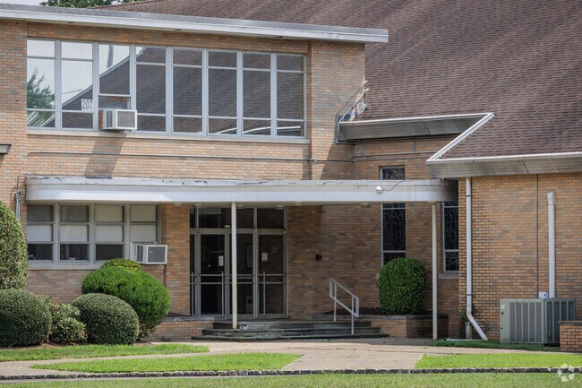 100% of the students at the Benway School in Wayne go on to attend a 4 year college.