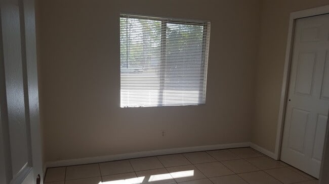 17382 W Carnegie Cir, Fort Myers, FL 33967 - photo 7