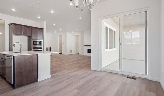 9178 Gold Lace Place, Highlands Ranch, CO 80129 - photo 4