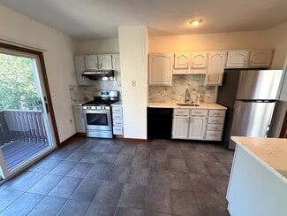 266 Newbury Ave Unit 2, Quincy, MA 02171