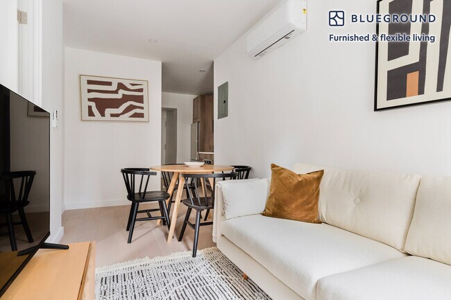 246 E 53rd St unit FL2-ID2126, New York, NY 10022 - photo 3