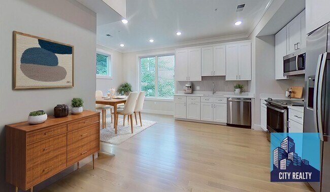 103 Warren St unit 5, Boston, MA 02129 - photo 4