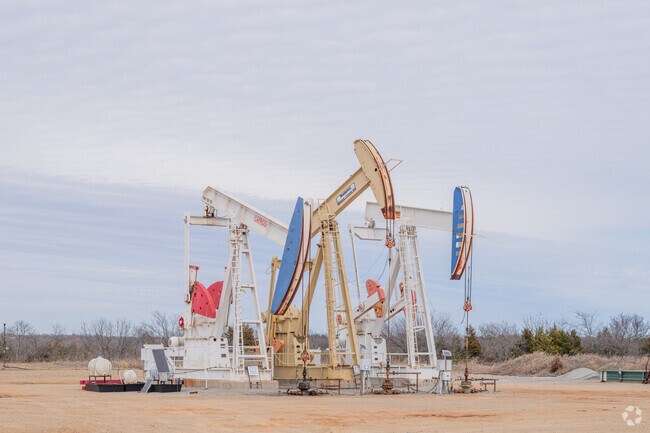 Weatherford Maximizer pumping units are a common sight in the Cushing area.